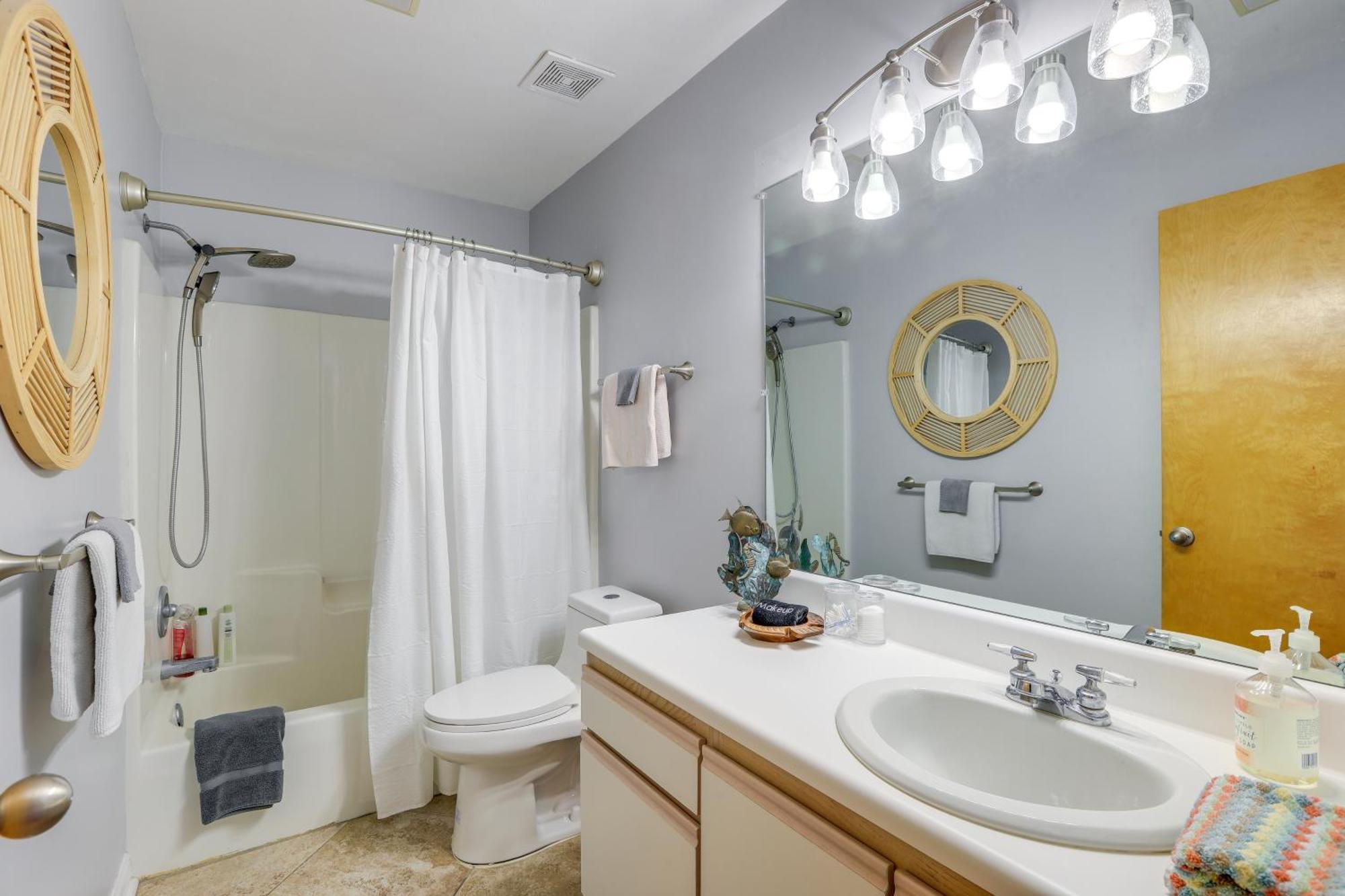 Beachfront Cedar Key Retreat With Pool Access! ภายนอก รูปภาพ