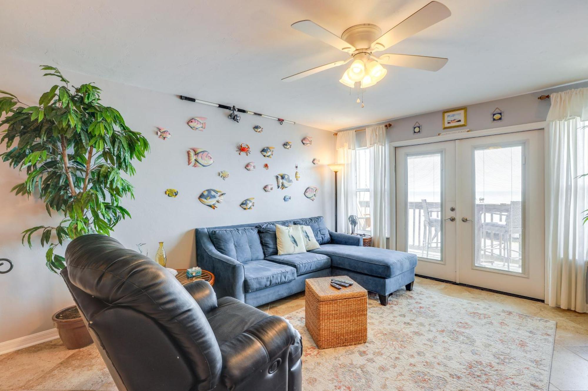 Beachfront Cedar Key Retreat With Pool Access! ภายนอก รูปภาพ