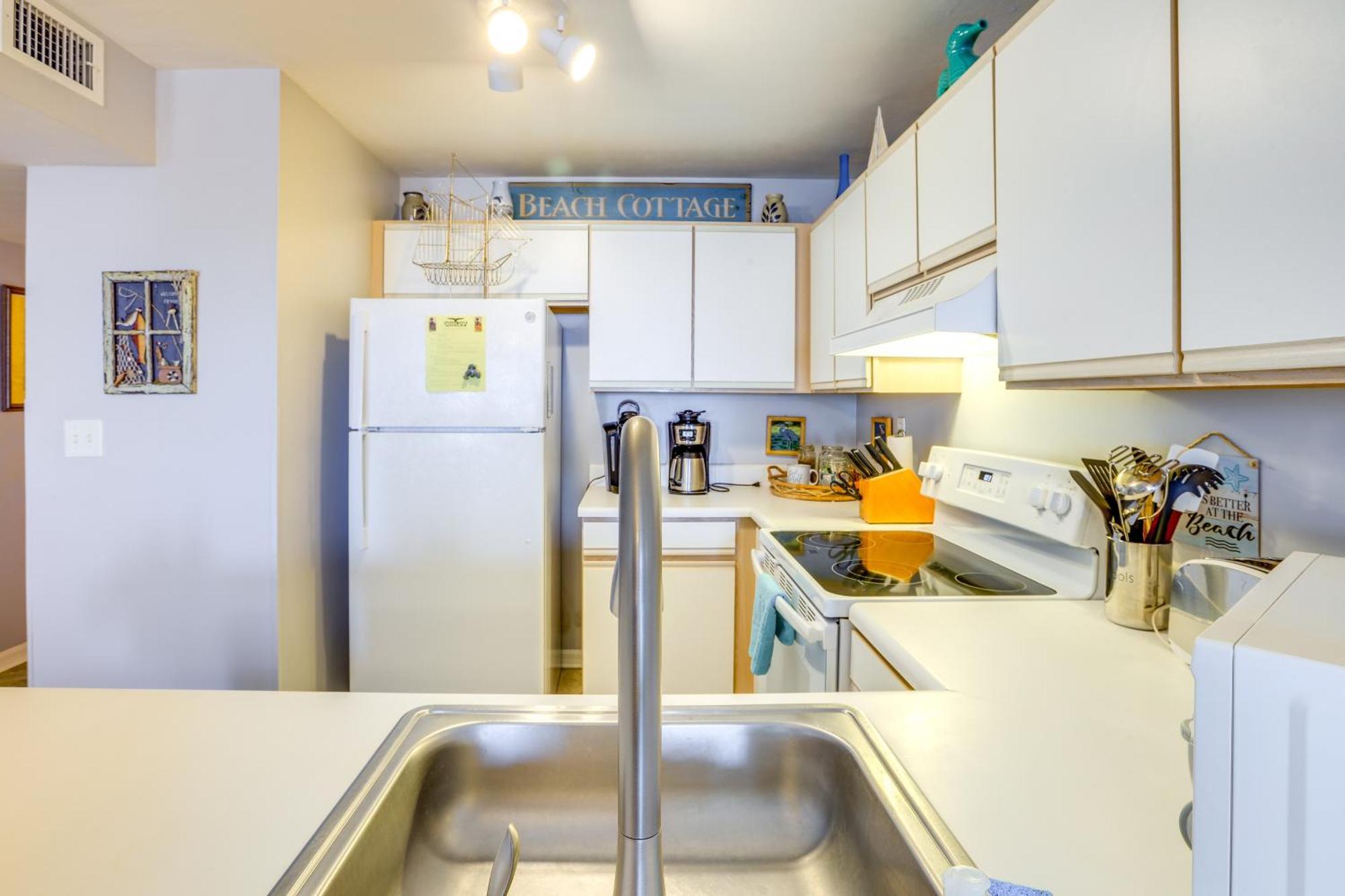 Beachfront Cedar Key Retreat With Pool Access! ภายนอก รูปภาพ